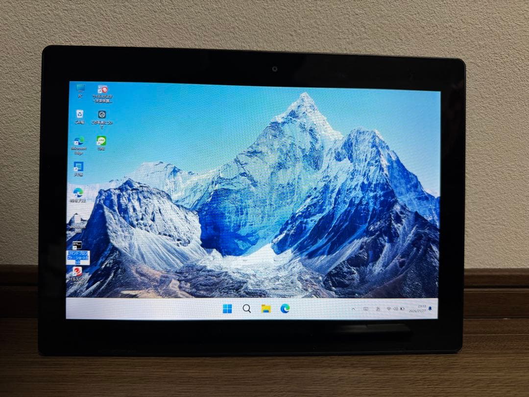 Lenovo 10.1インチ 2-in-1タブレット 本体