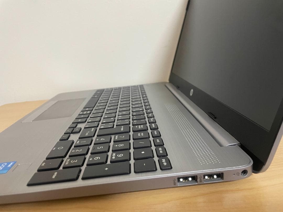 HP 250 G9 12世代 i3 256GB 8GB Win11 Office