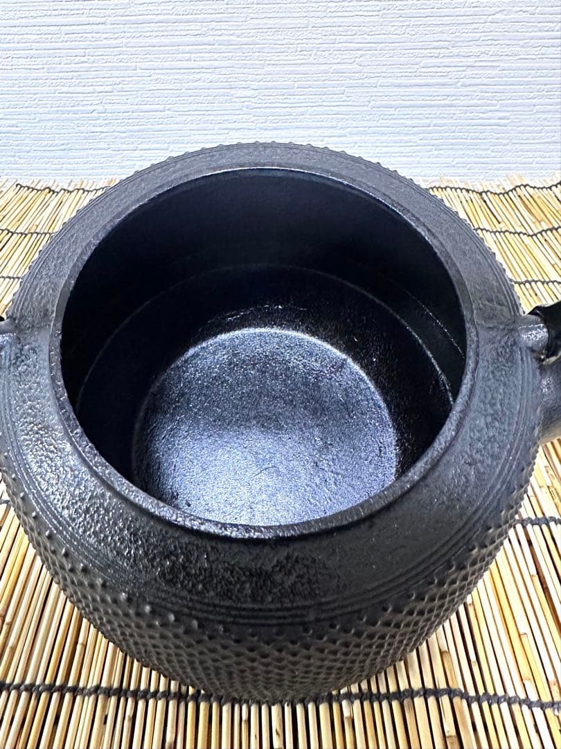 未使用品、供箱、栞、注意書付　南部盛榮堂ＯＩＧＥＮ造　九重アラレ　南部鉄瓶