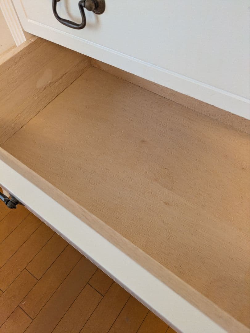 ホワイト木製チェスト 5段 ①