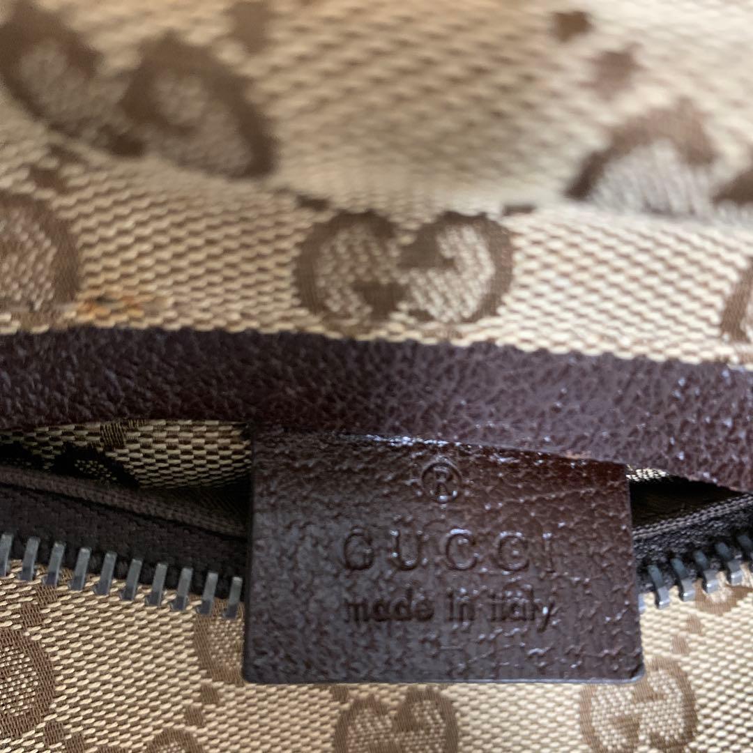 に*ん様 未使用に近い❤️GUCCI ボディバッグ キャンバス レザー