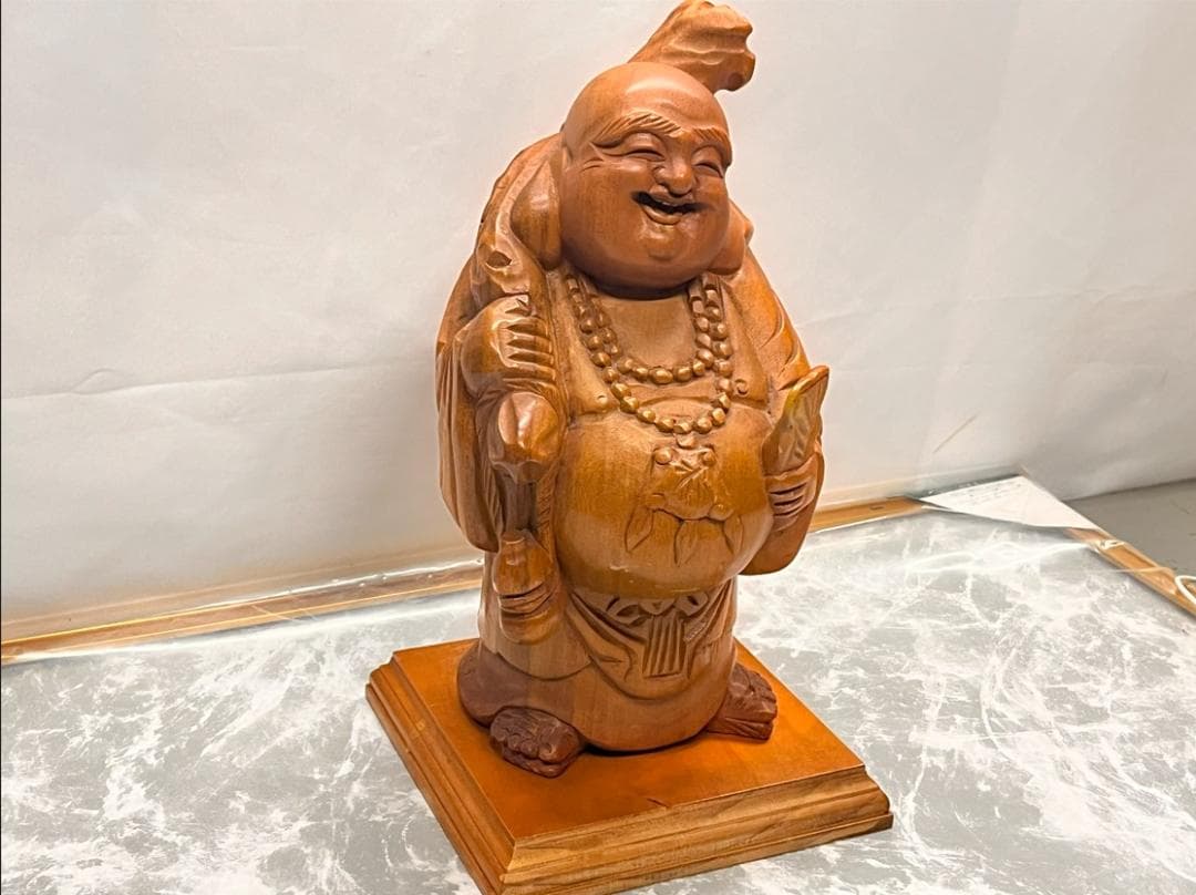 木製の置物　縁起物　台付き