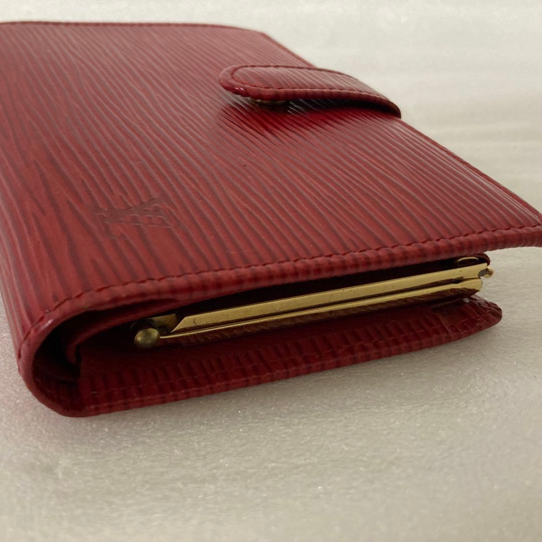 ルイヴィトン　エピレザー　二つ折り財布　がま口　赤　訳あり