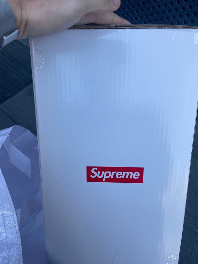 クリスマス supreme 15\" Holiday Tree