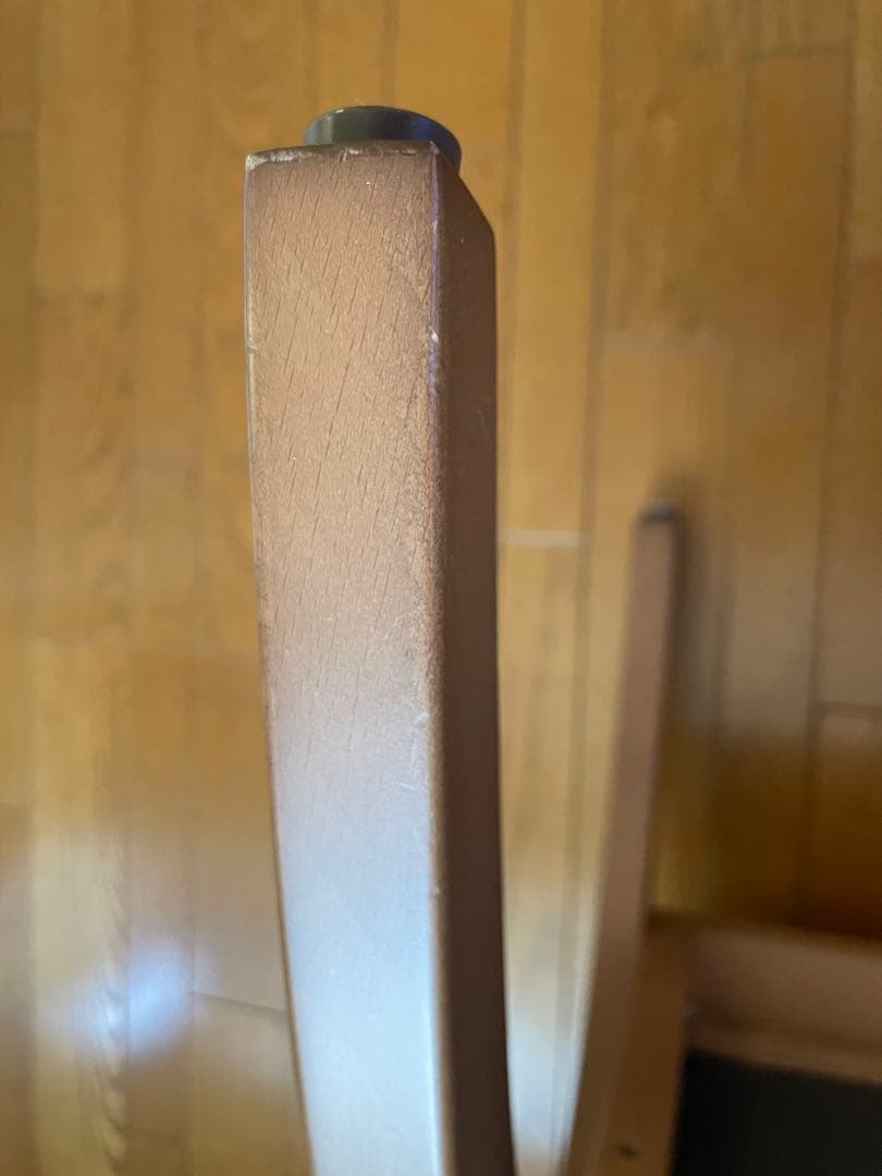 ポスチャーサポートチェア　アーモンド(レザータッチ)