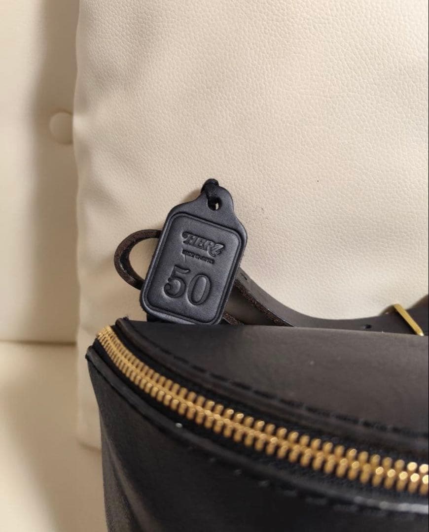 juuza　HERZ ボディバッグ ブラック