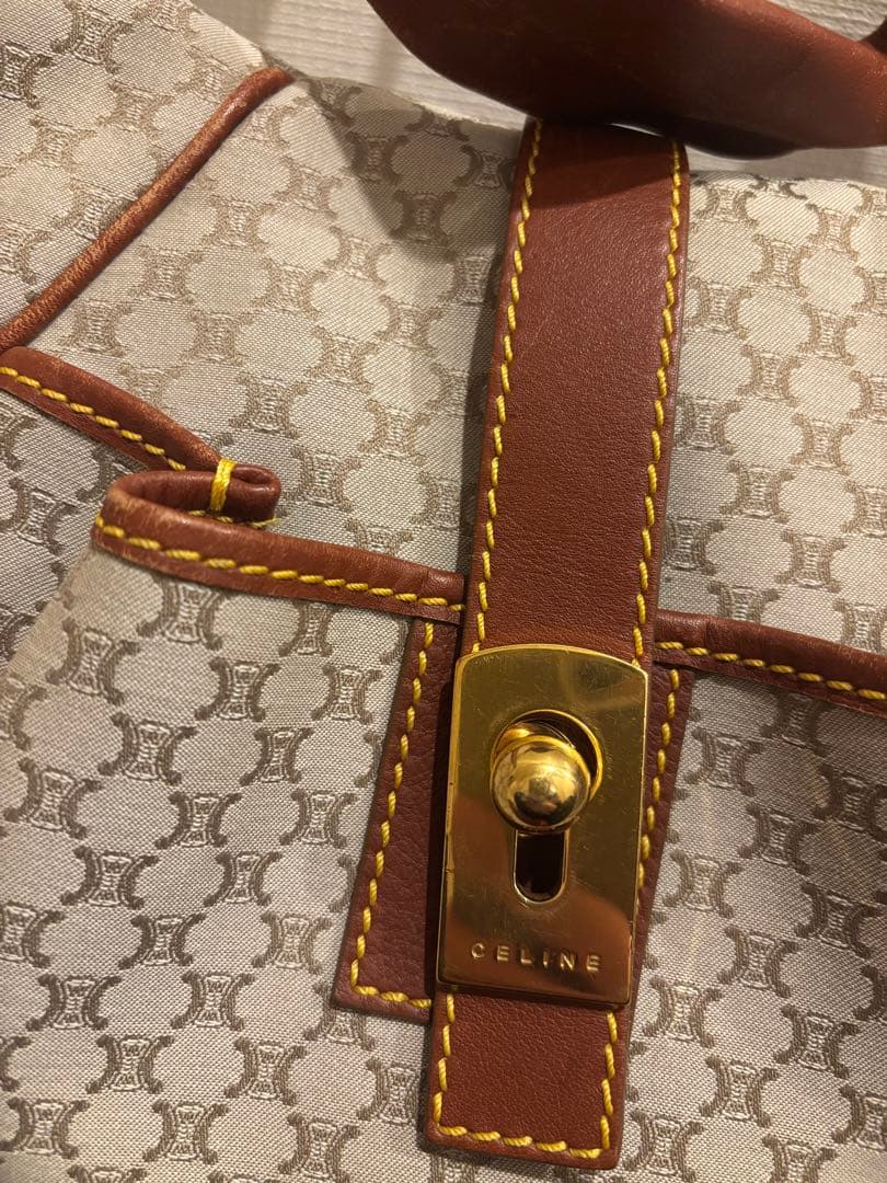 CELINE トリオンフ バッグ