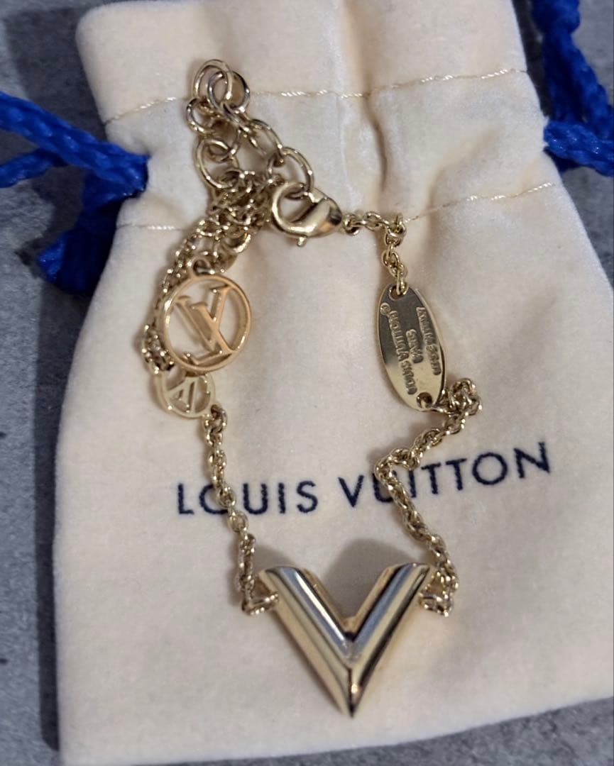 【Louis Vuitton】現行品エッセンシャル V ブレスレット