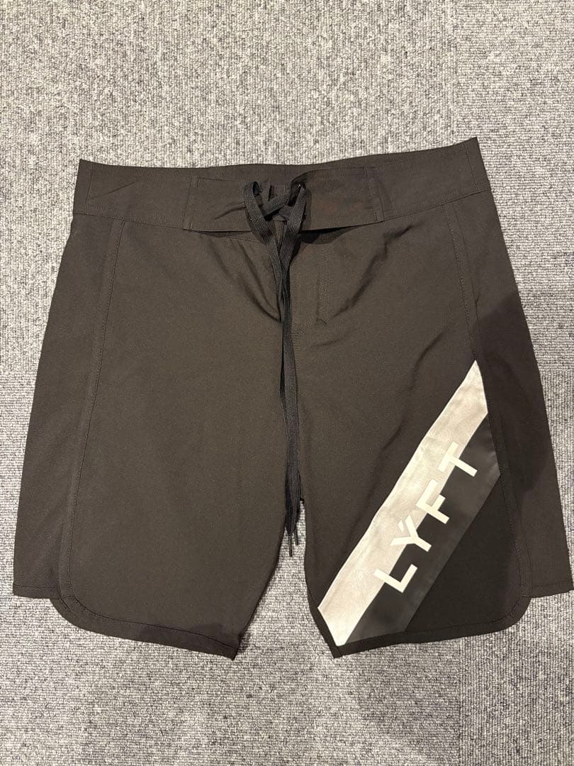 LYFT サーフパンツ　S