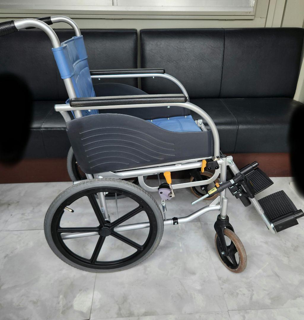 たくちゃんさま専用 松永製作所 青い折りたたみ式介助用車椅子