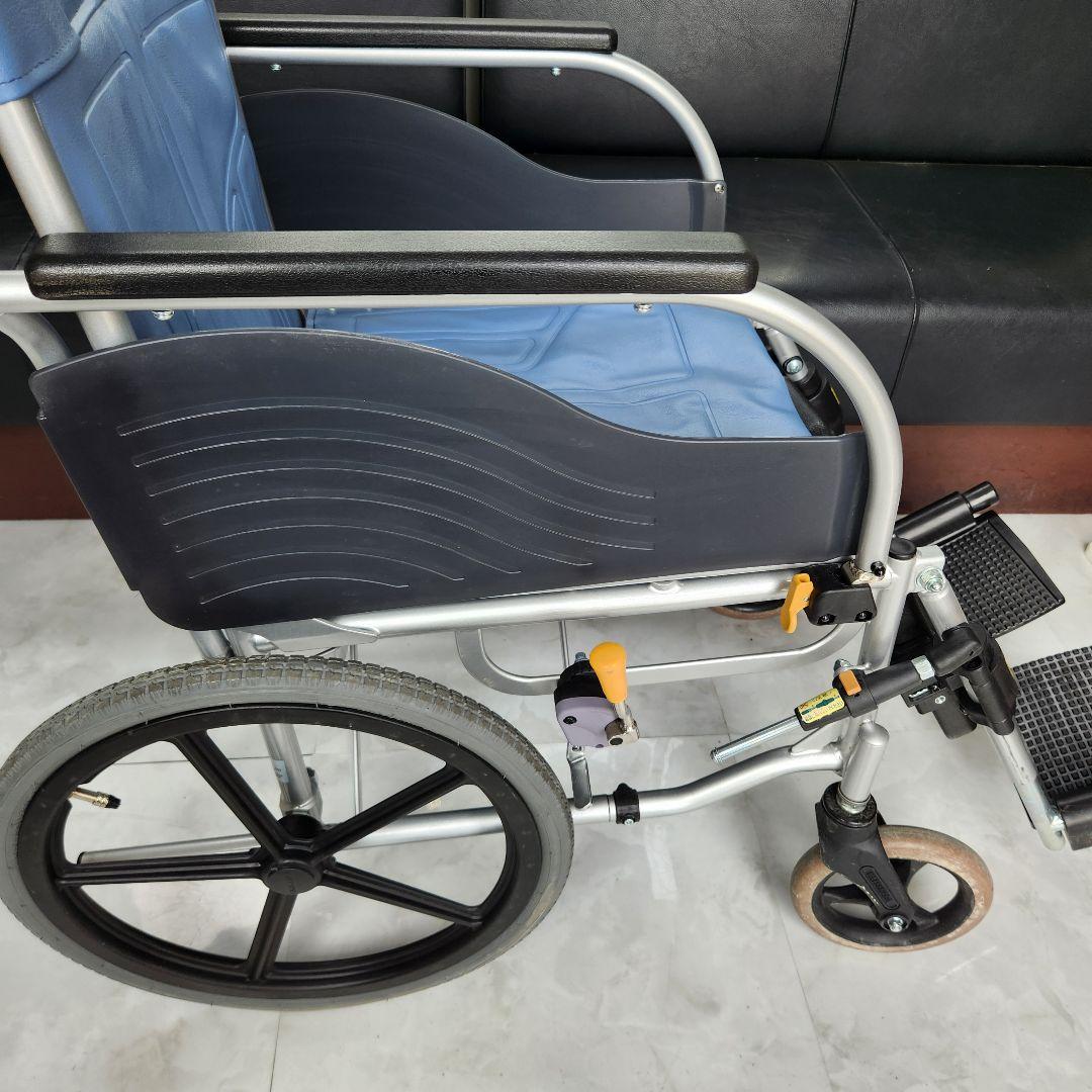 たくちゃんさま専用 松永製作所 青い折りたたみ式介助用車椅子