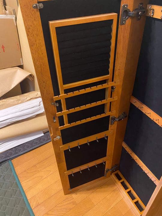 豪華なジュエリーキャビネット☆