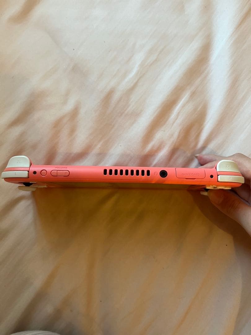 Nintendo Switch Lite ニンテンドースイッチ ライト コーラル