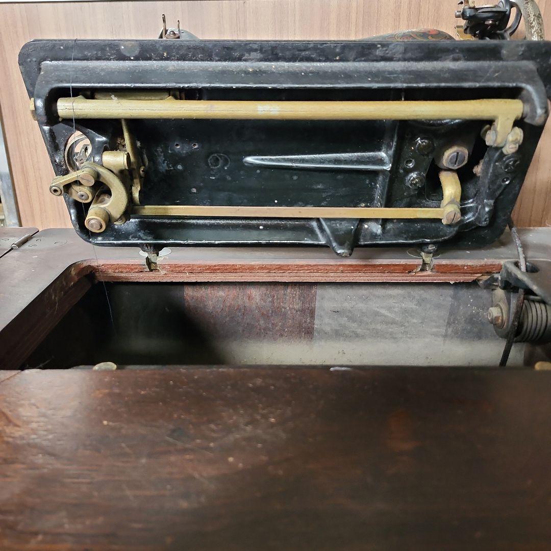 アンティーク　シンガー SINGER　足踏みミシン　編脚　108年前のアメリカ製