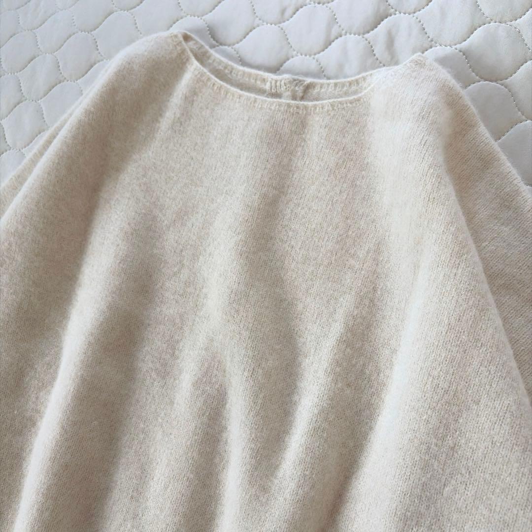 【24SS美品】BEARDSLEY FOXウール後ろボタンニット　アイボリー