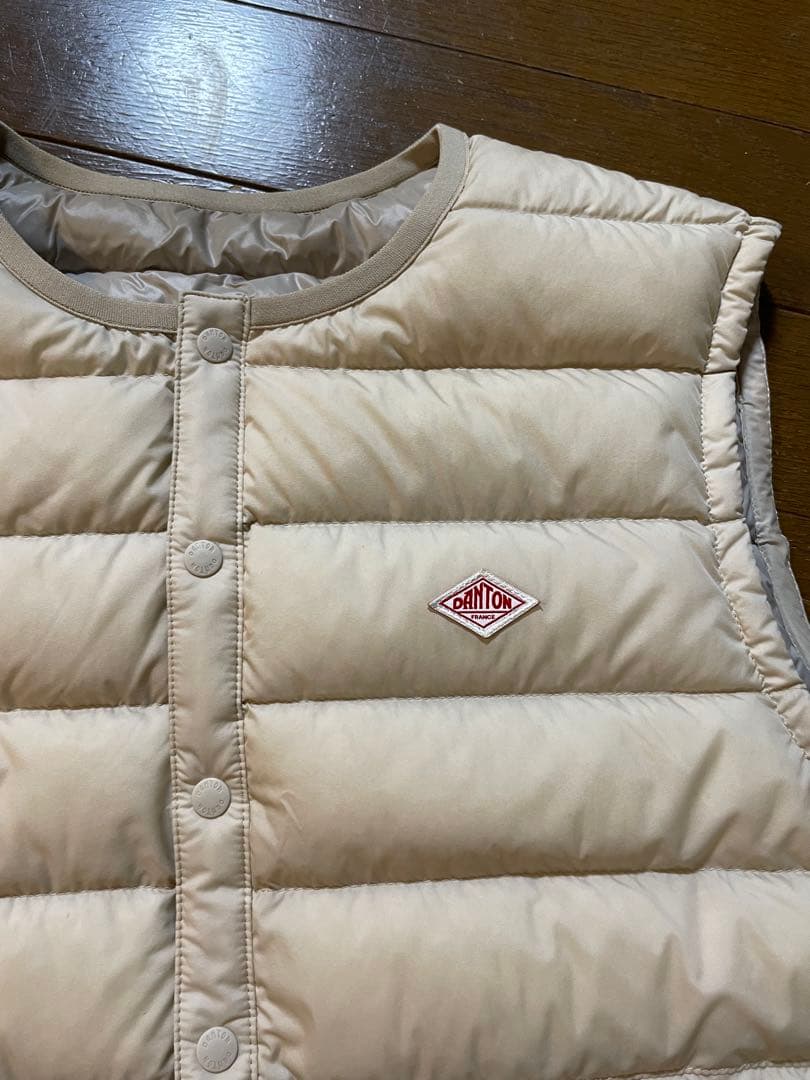 DANTON ベージュ ダウンベスト Mサイズ　１回しか着ていません　ダントン