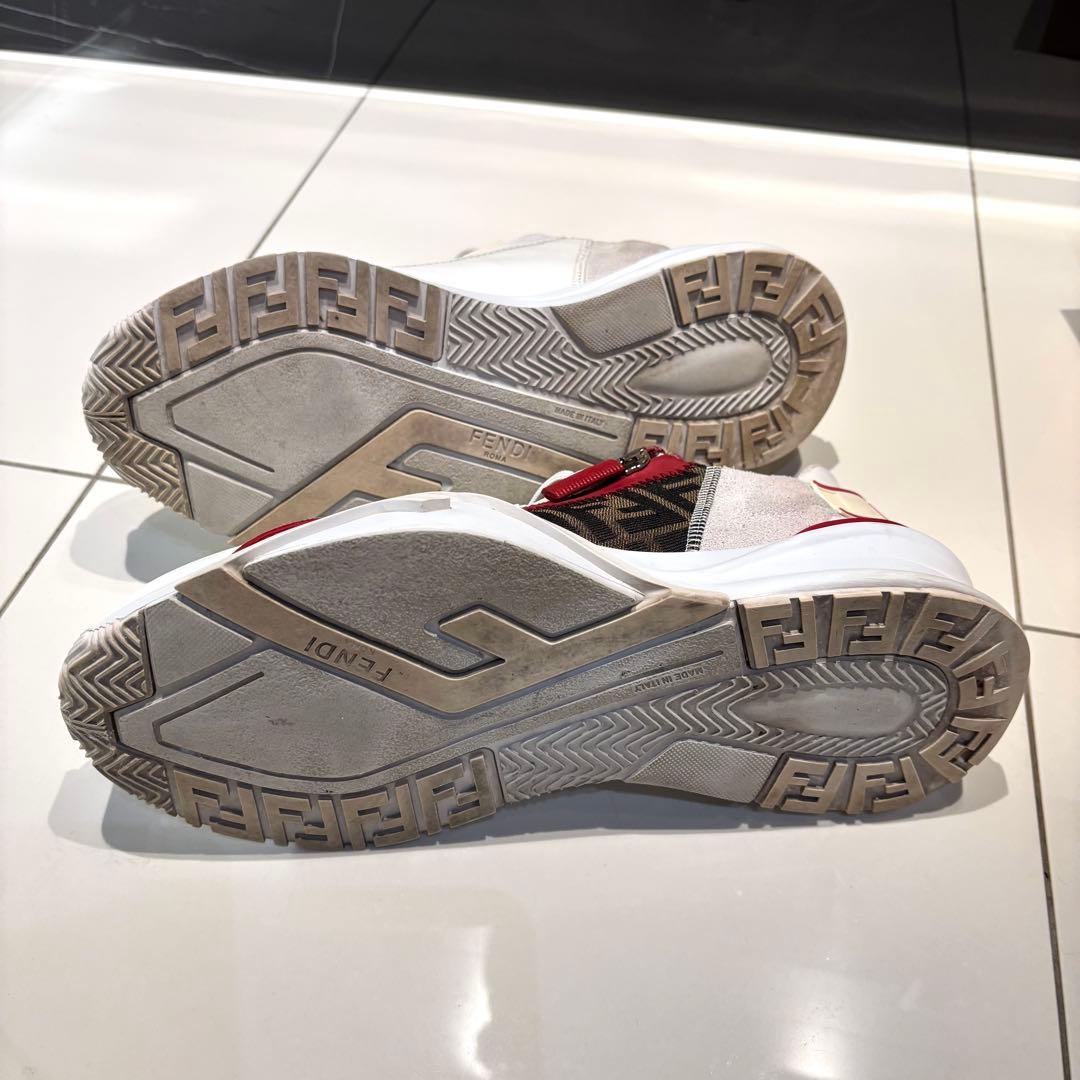 美品‼️FENDI フェンディフロー サイドジップ ロゴ入り スニーカー