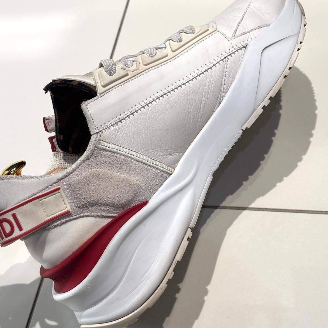 美品‼️FENDI フェンディフロー サイドジップ ロゴ入り スニーカー