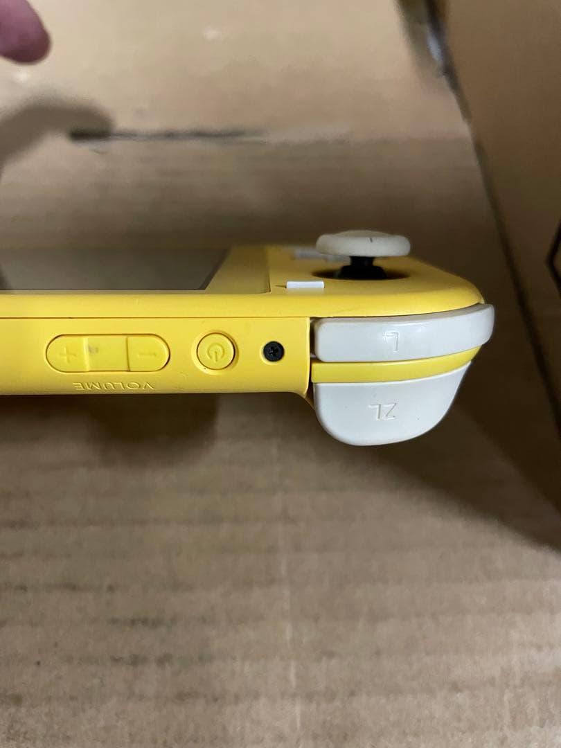 任天堂Switch liteイエロー本体のみ