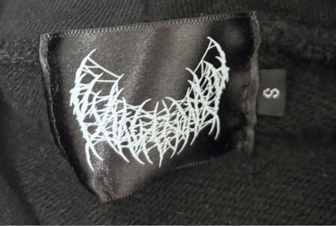 yxngbratzパーカー