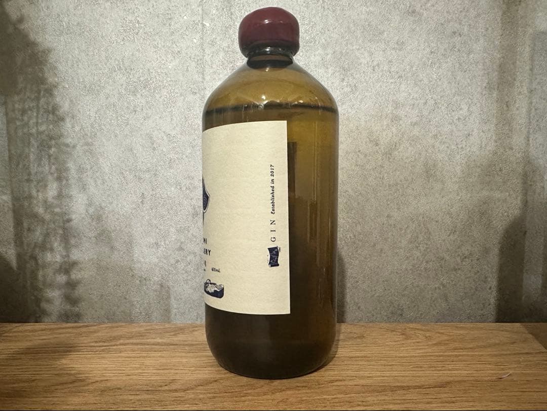 アルケミエ　辰巳蒸留所　ジン　犬啼