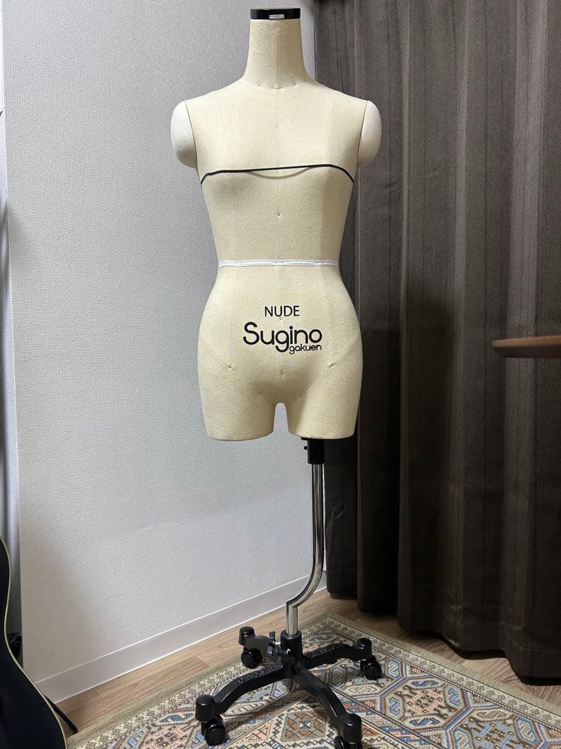 Sugino ボディ トルソー B83 W62 H87