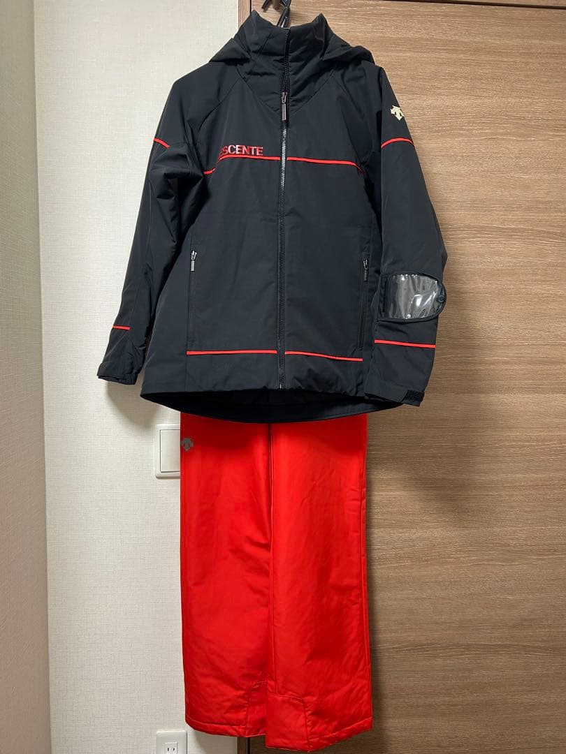 2022-2023デサント 【DESCENTE】 メンズスキーウェアセットアップ