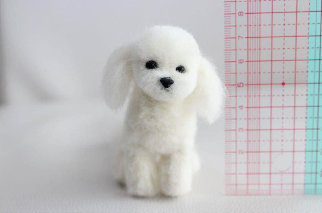 【心を癒す羊毛フェルト犬　小さなマルチーズ】