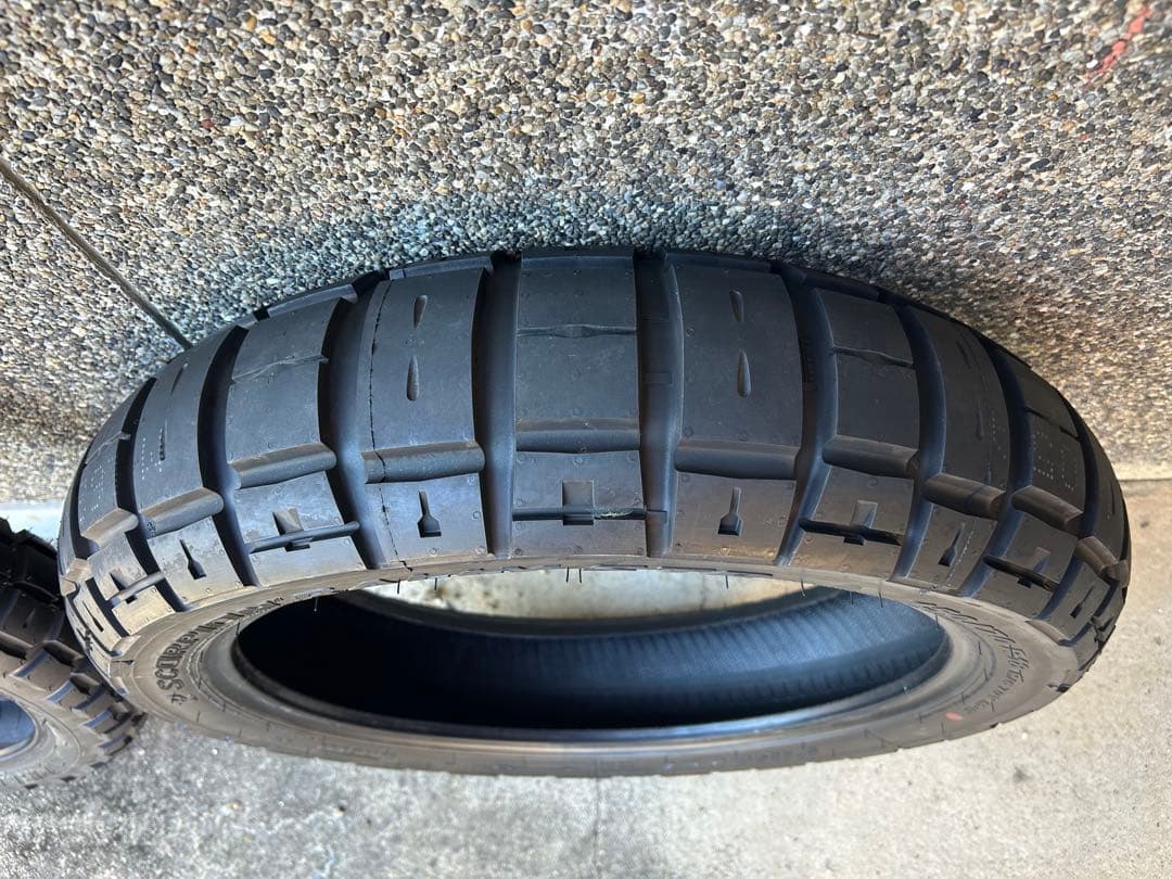 PIRELLI スコーピオンラリーSTR 90/90-21 150/70R18