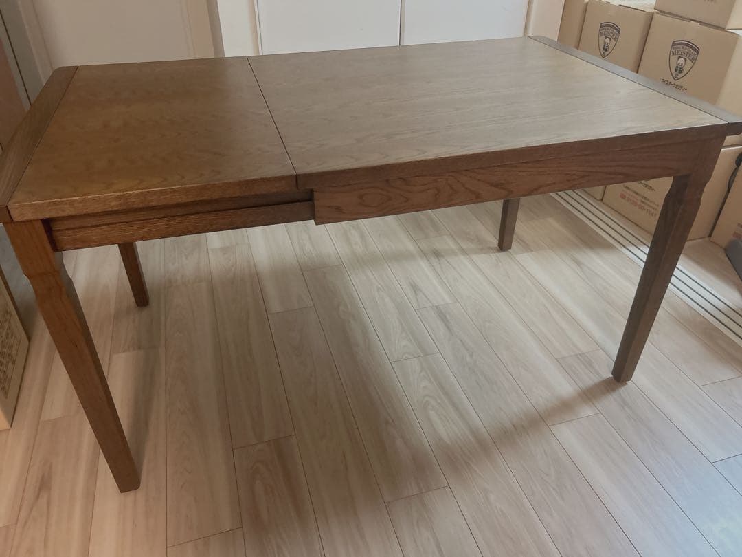 葉山家具　 ダイニングテーブル　伸長式テーブル　エクステンションテーブル 木製