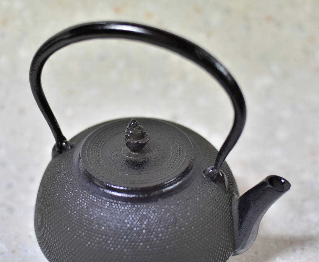 値下げ、南部みちのくアラレ鉄瓶　【極上品】　盛栄堂　お茶道具/共箱