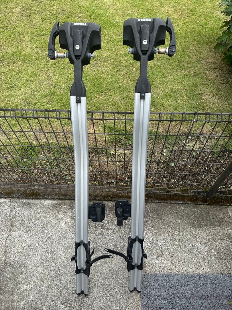 電動アシスト自転車　クロスバイクYPJ-C 2台THULEサイクルキャリア2台