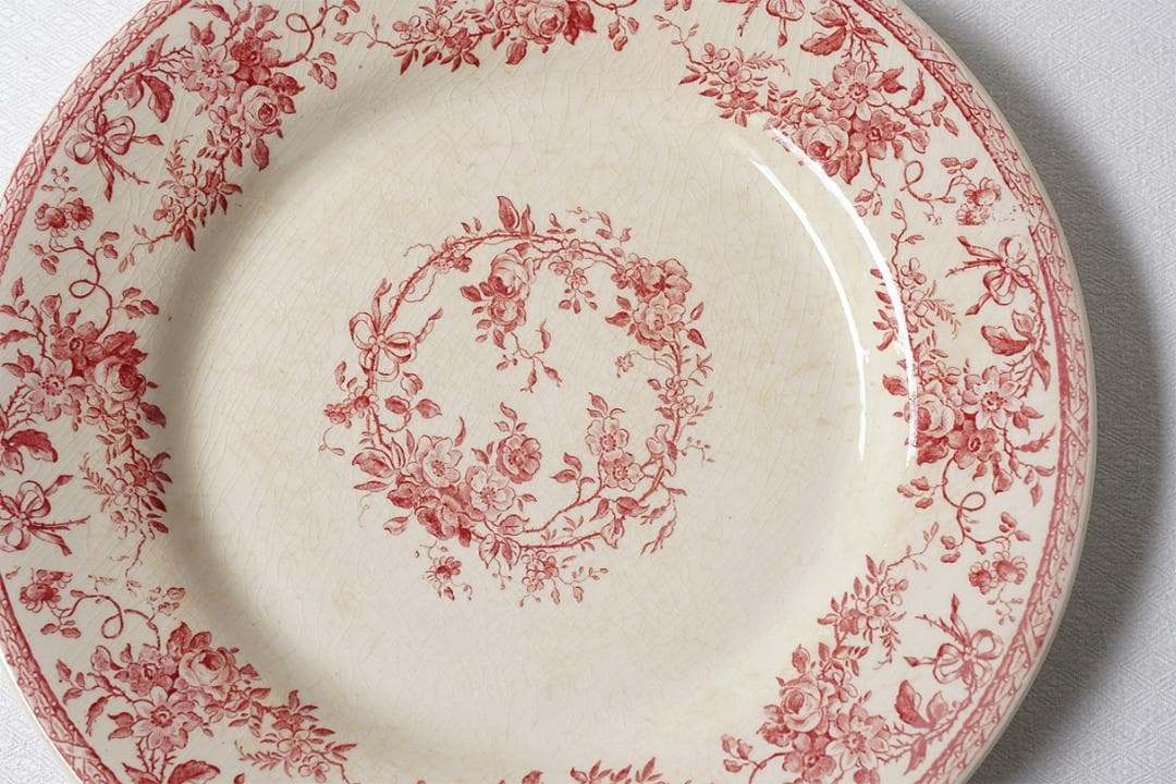 フランスアンティーク　ジアン　ローズ　 プレート　ピンクレッド　23.9cm