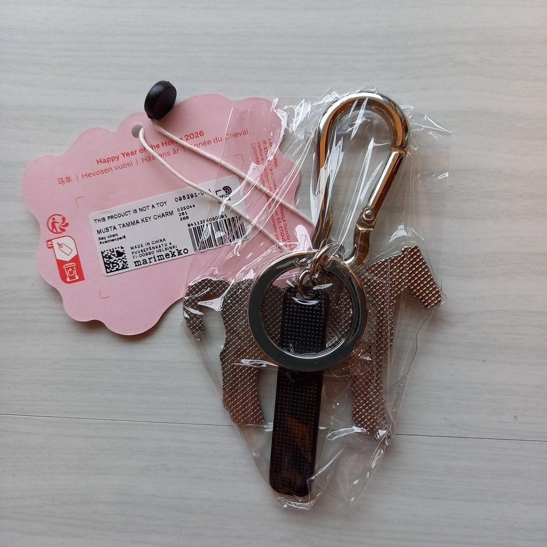 ✨新品✨マリメッコ ムスタタンマ キーチェーン
