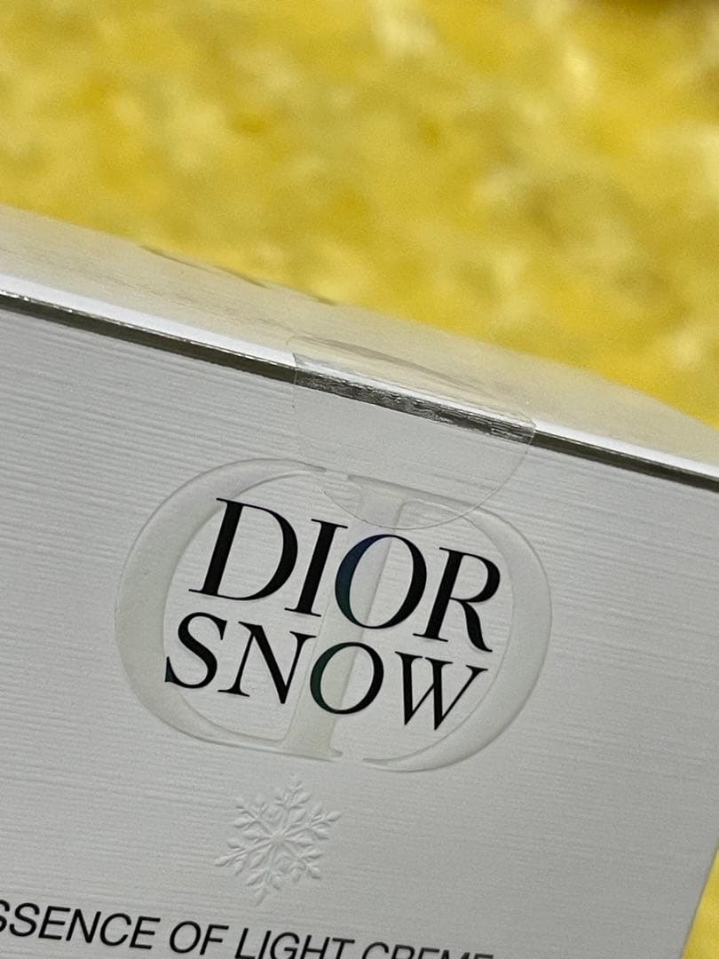 ディオール スノー エッセンス オブ ライト クリーム 50ml 未使用未開封品