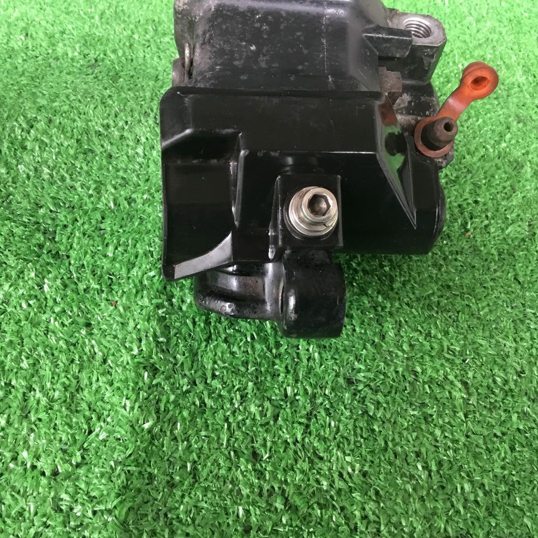 ヤマハ　RZ250 350 純正ブレーキキャリパー ブラック 赤パッド