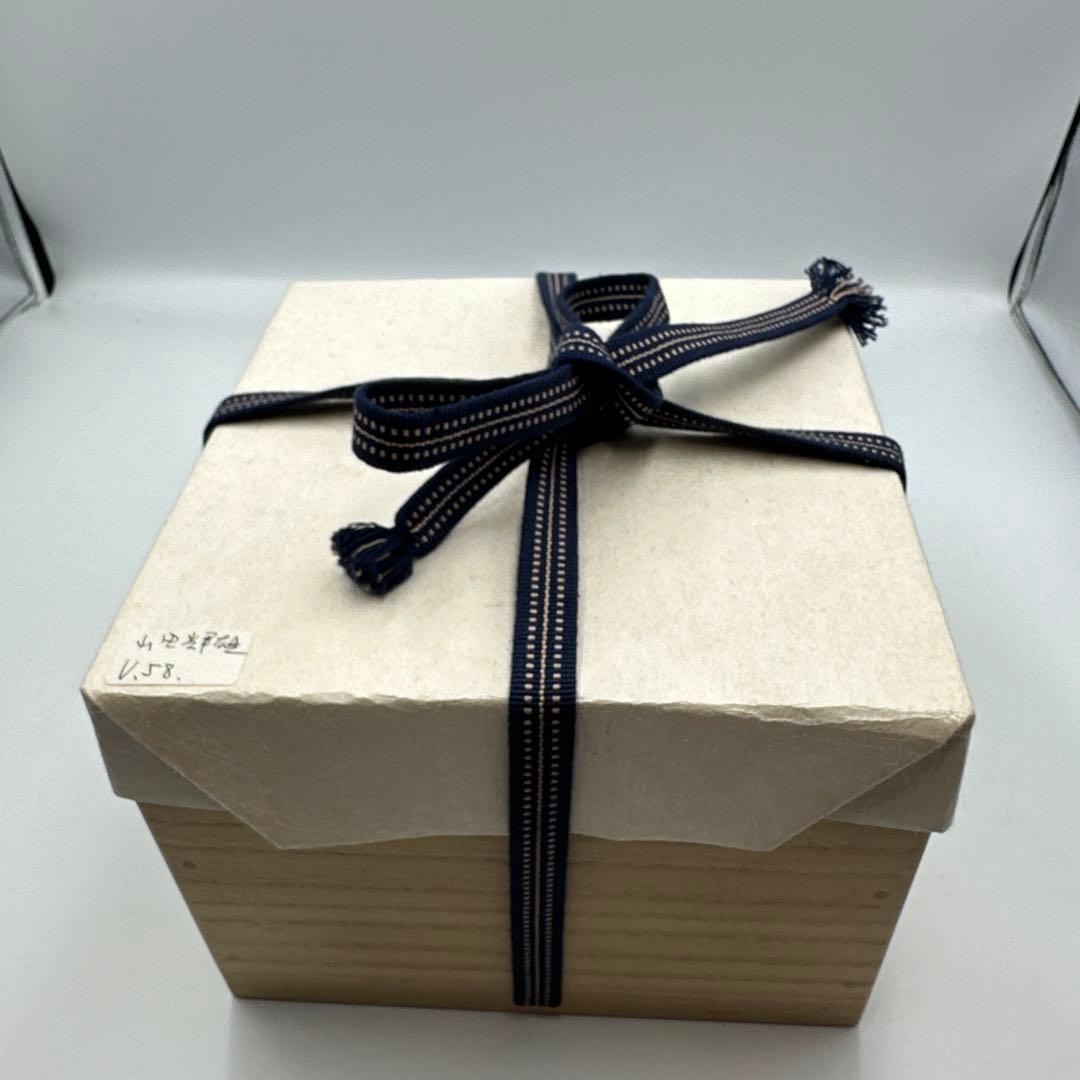 江戸切子作家　山田輝雄　作ガラス花器　オブジェ　伝統工芸　アート　インテリア