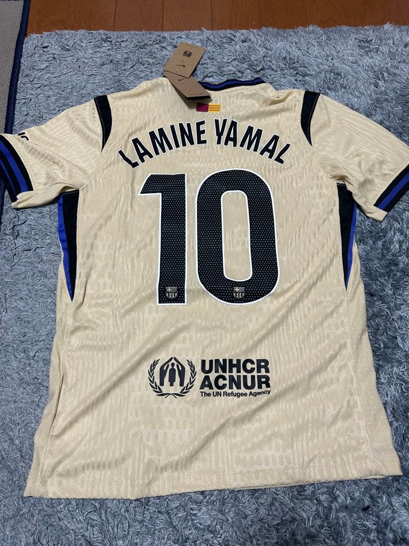 バルセロナ25-26 HAWAYユニフォームラミネヤマル Ｍサイズ