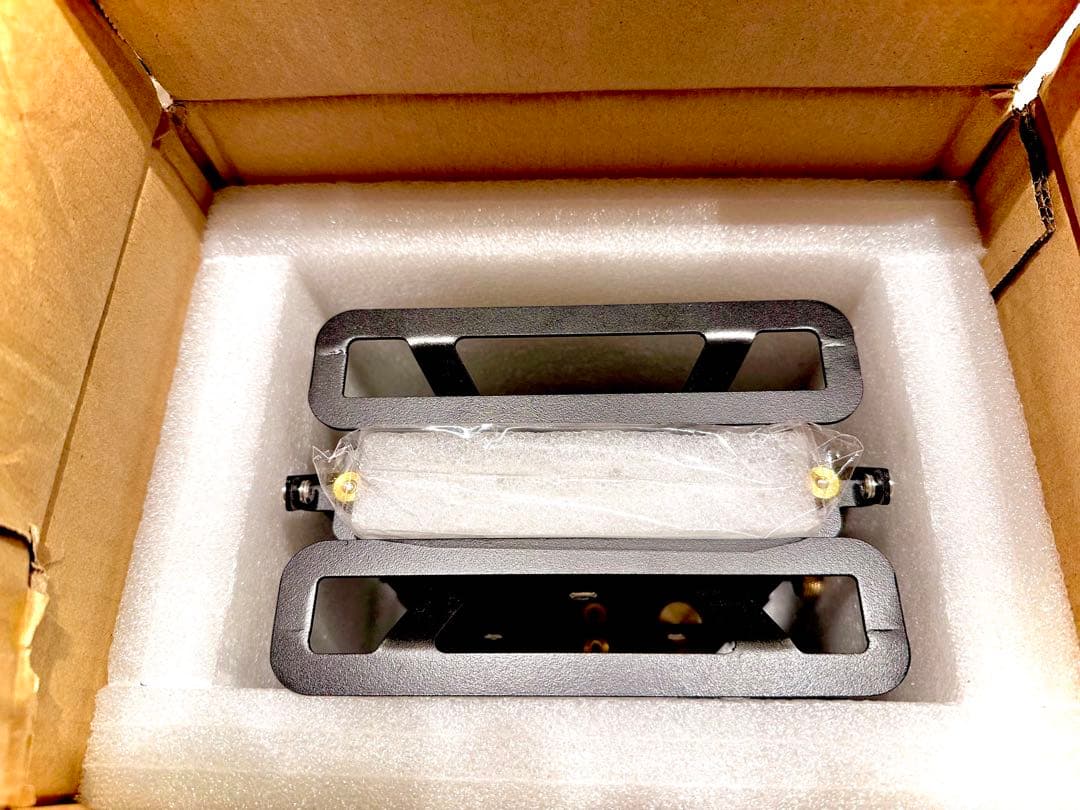 FUTURE FOX 窓付き パラフィンオイル アイロンストーブ　黒