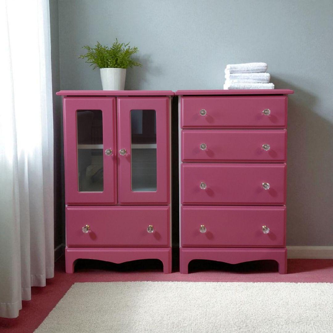 ピンキーライティング　アルファタカバ　ピンクの木製収納キャビネット　棚 収納