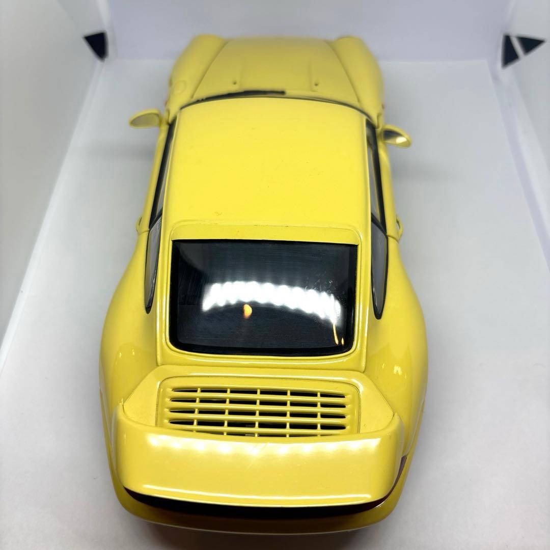 UTモデルズ ポルシェ 911 ターボS 1/18 ミニカー 絶版品