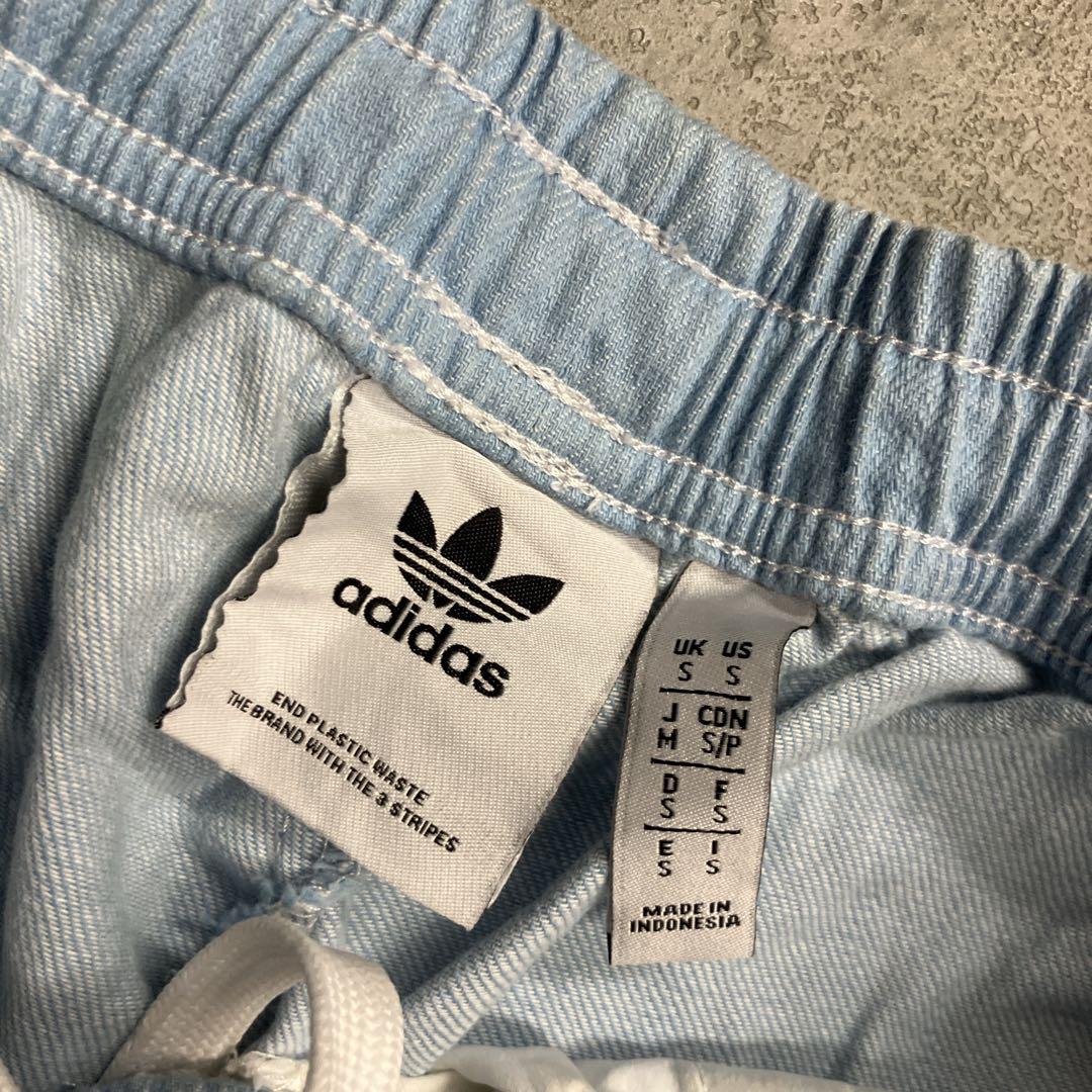 希少カラー　アディダスオリジナル　セットアップ　ジャージ