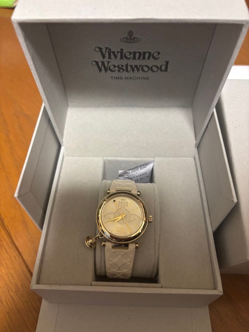 （新品未使用）Vivienne Westwood 腕時計