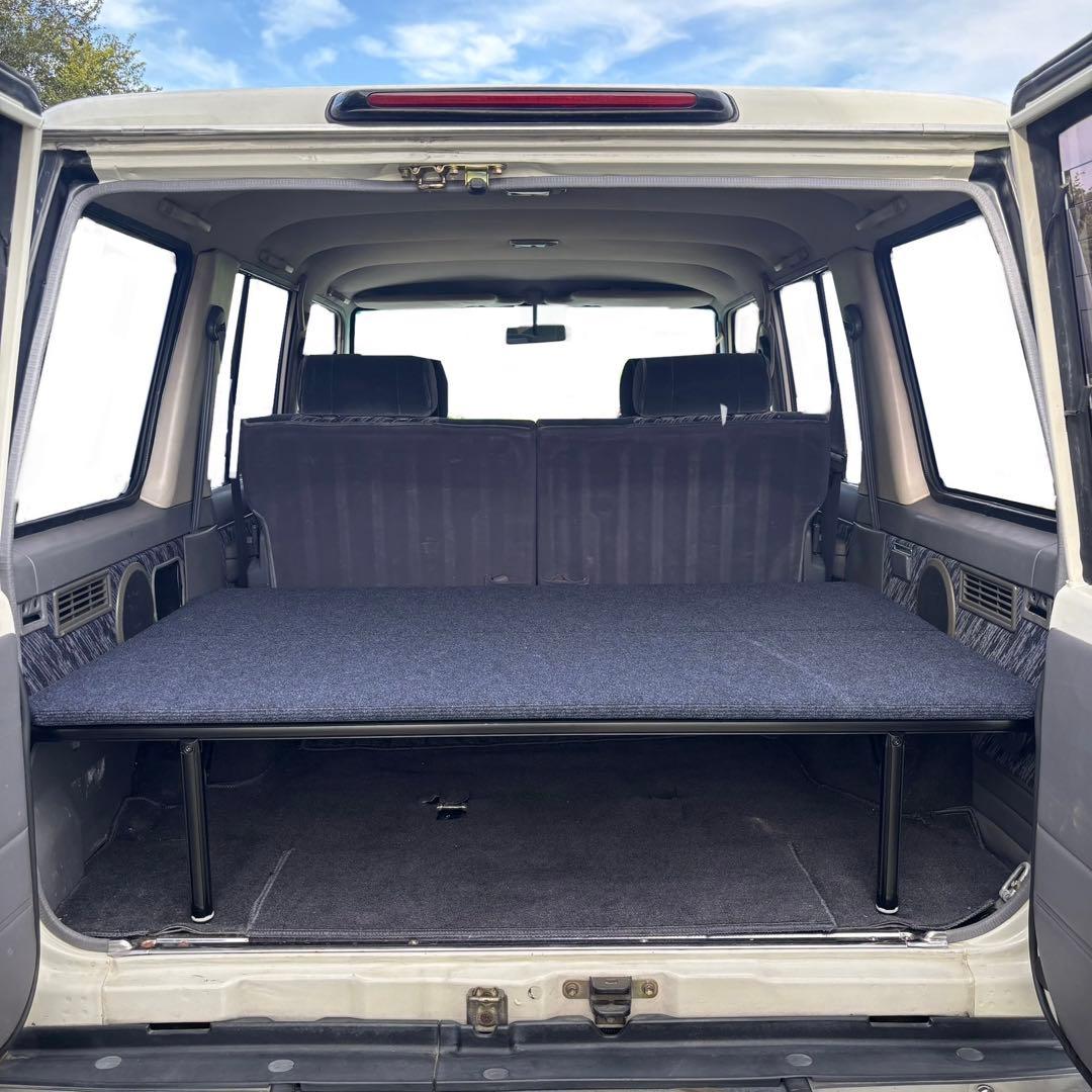 ランクル70系各車種・78プラド　ブラックフレーム・天板付き ベッドキット