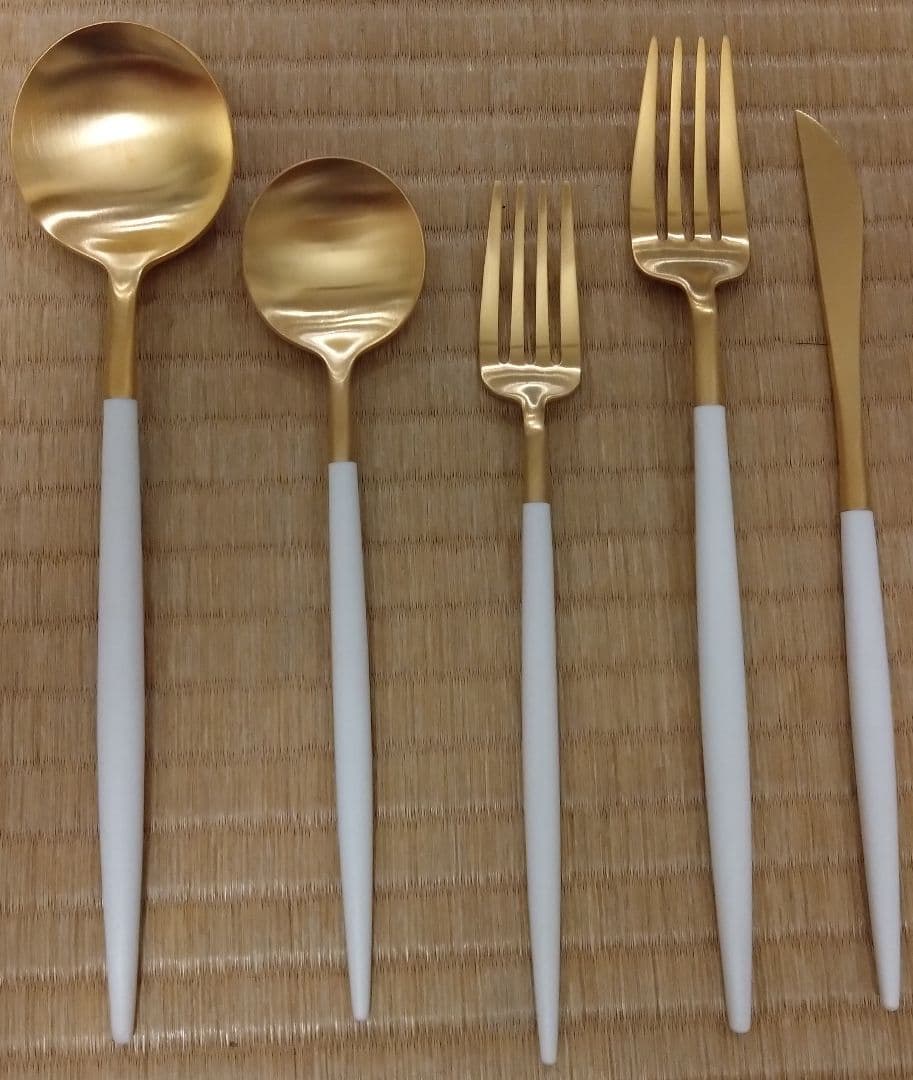 クチポール　ホワイト×ゴールドカトラリー各種セット 5点