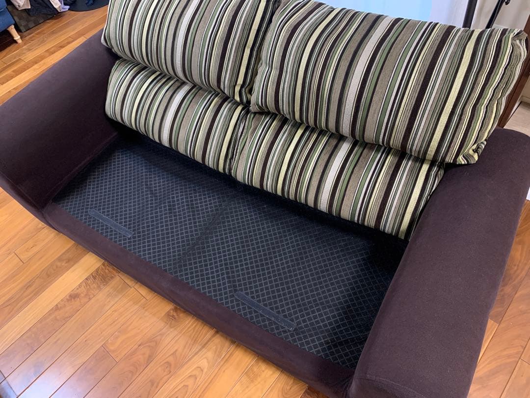 【ニトリ】3人用布張りスペイン製ソファ