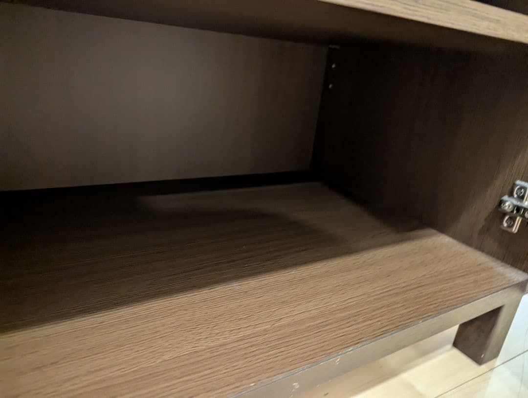 無印良品 ダークブラウン 木製 キャビネ ット ガラス扉 シェルフ