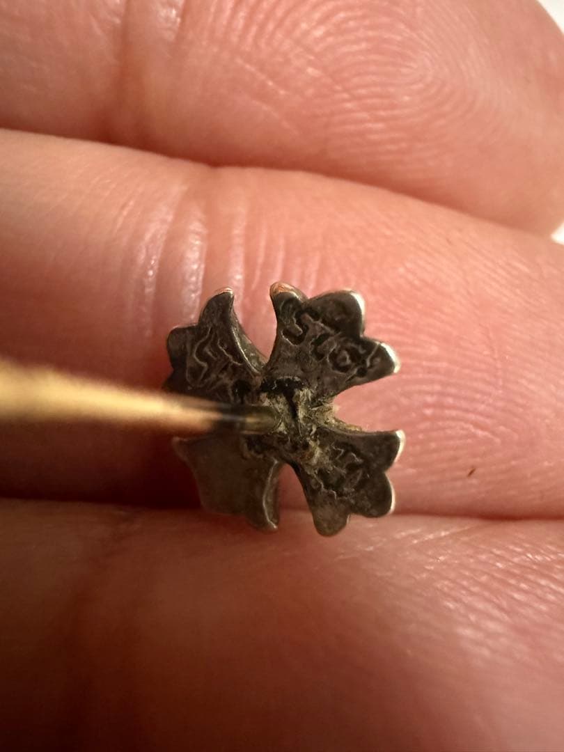 クロムハーツ　片耳　ピアス