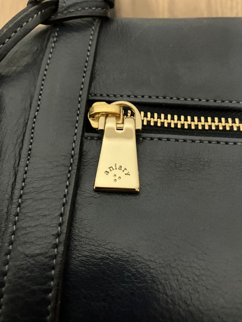 aniary ネイビー レザートートバッグ