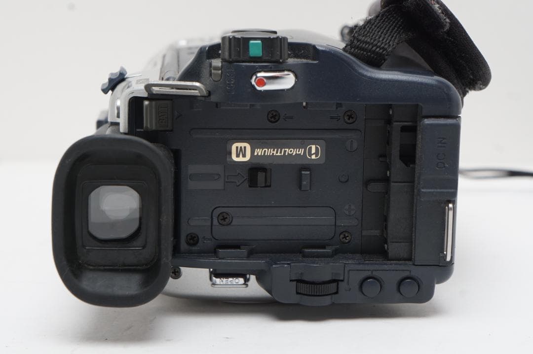 動作美品　SONY DCR-TRV30 Mini DV　デジタルビデオカメラ